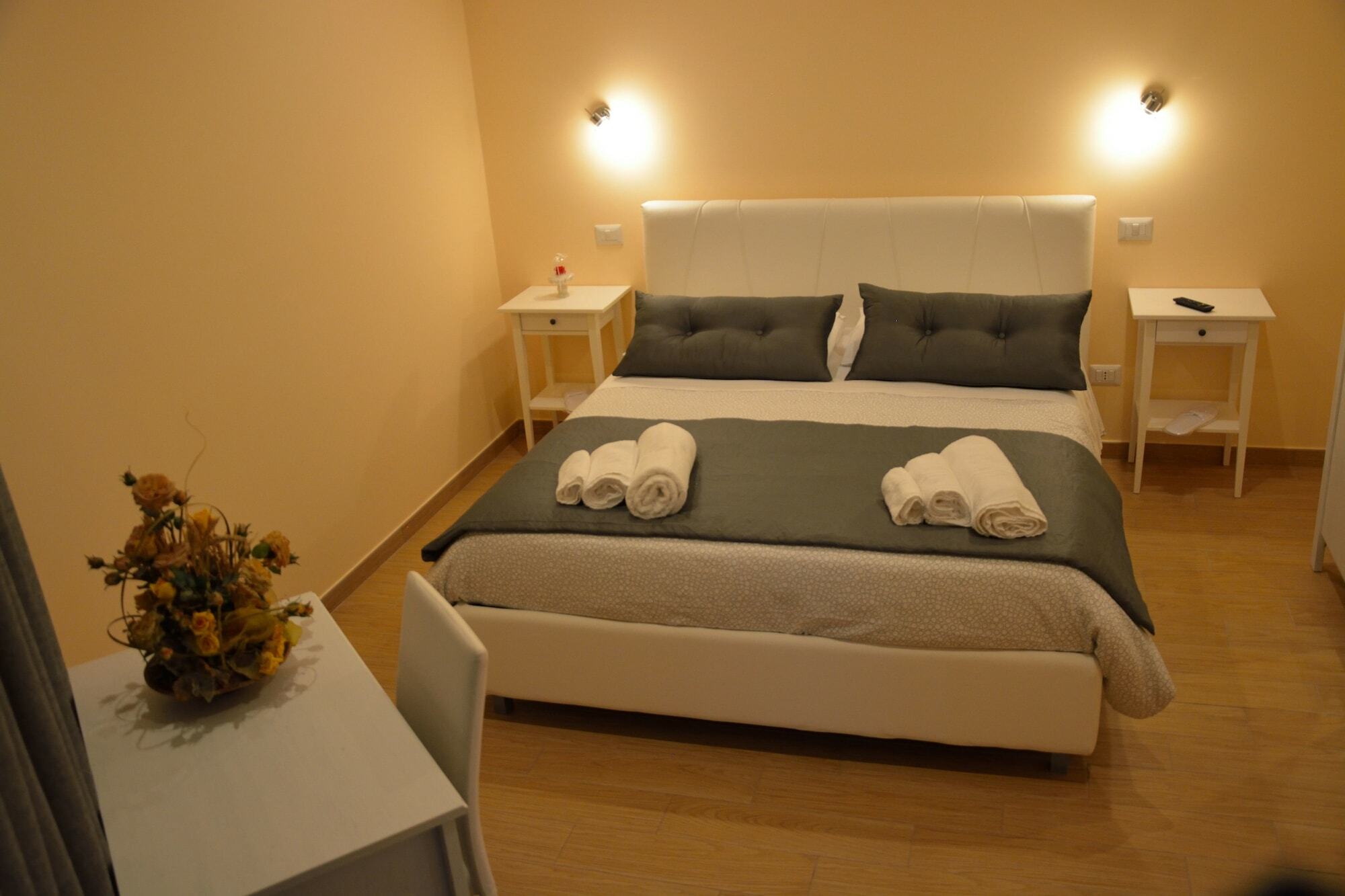 B&B "Croce Nivera" Вибо-Валентия Экстерьер фото
